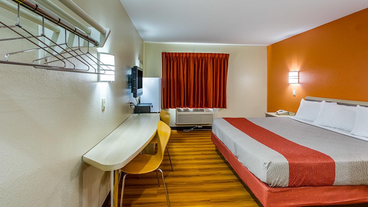 Motel 6-Urbana, Il Champaign Eksteriør bilde