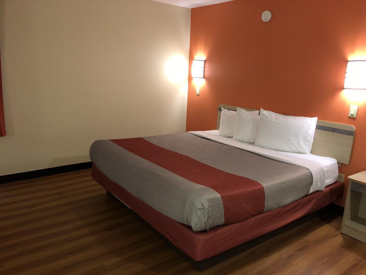 Motel 6-Urbana, Il Champaign Eksteriør bilde